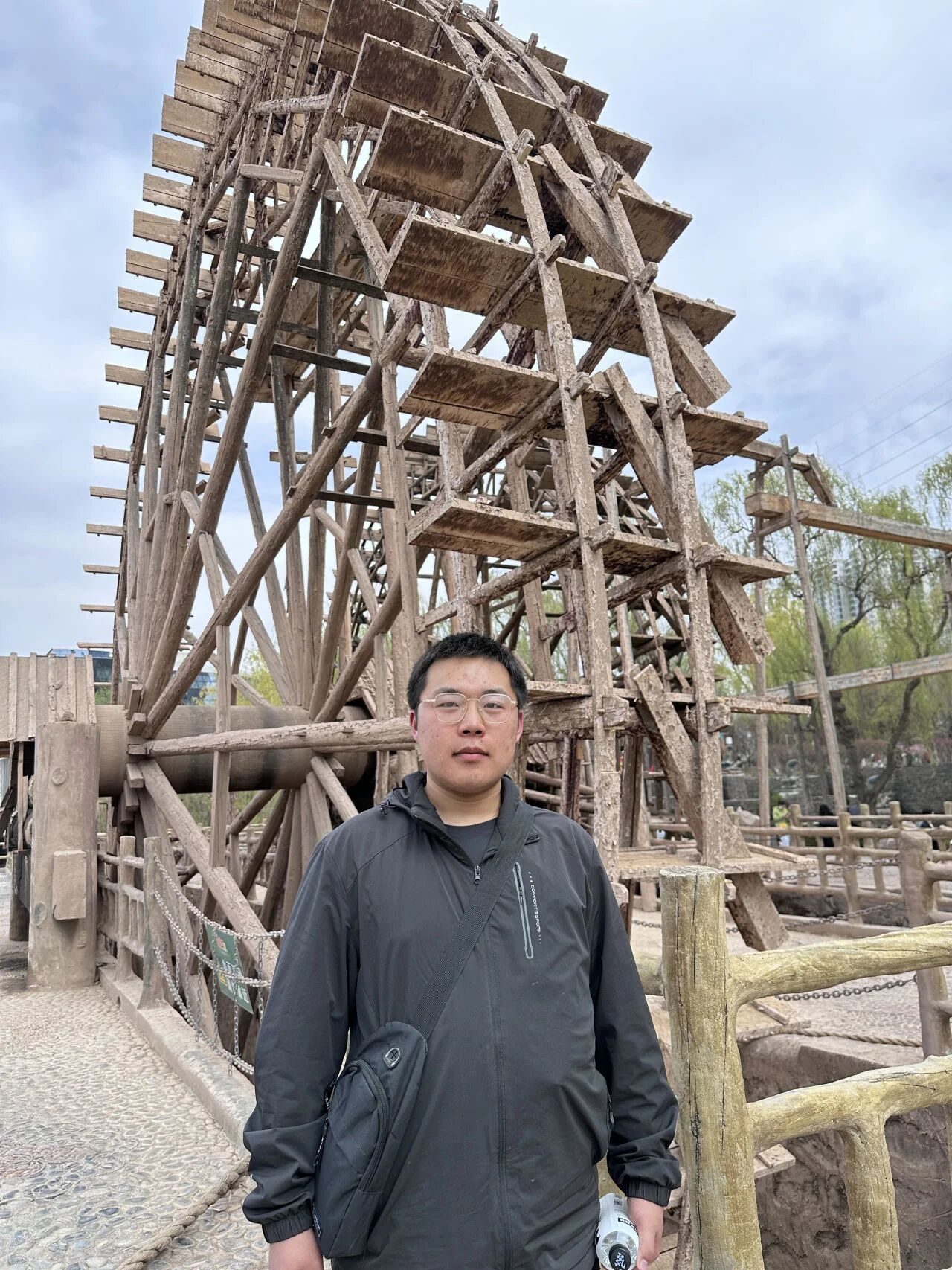 887b2b97f4b307b3ec647b5f2a01cfce.jpg